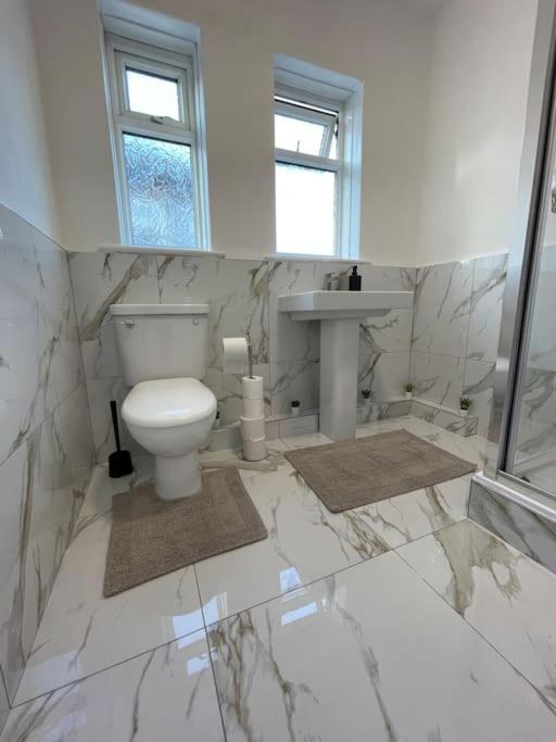 Whole House Modern Two Bedroom In Newcastle - Free Parking Newcastle upon Tyne Exterior foto