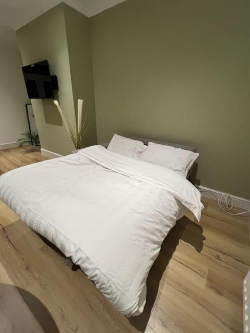 Whole House Modern Two Bedroom In Newcastle - Free Parking Newcastle upon Tyne Exterior foto