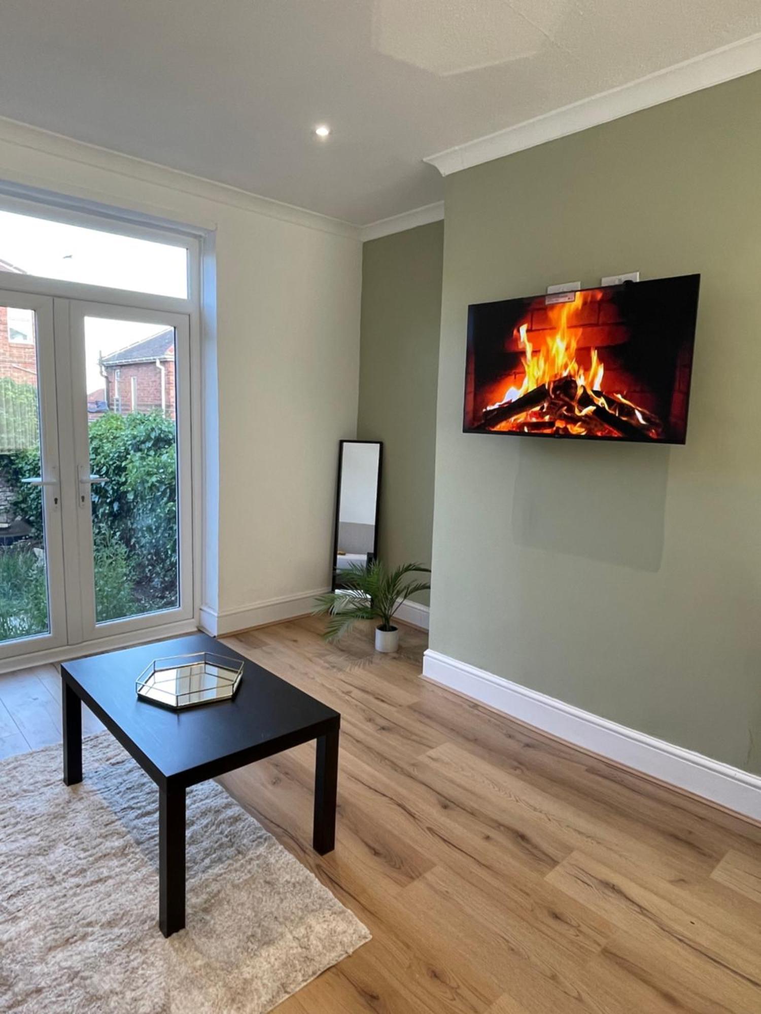 Whole House Modern Two Bedroom In Newcastle - Free Parking Newcastle upon Tyne Exterior foto